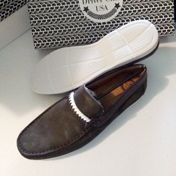 NIB Olive Suede - Moccasins Loafers Drivers 9.5 - Retail for $119 - Picture 6 of 13